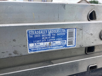 Dvoudílný žebřík pracovní výška 7m a zavřený 3,5m - 4