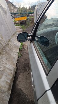 Náhradní díly na Felicia - 4