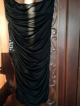 Šaty bez ramínek - 4