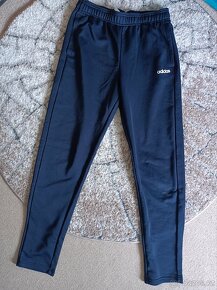 Souprava adidas 164 - 4
