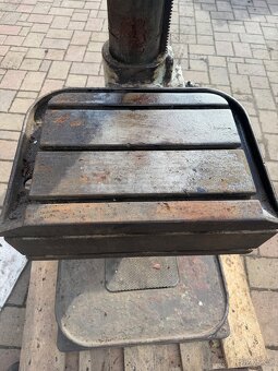 Stojanova vrtačka VS 32A - 4