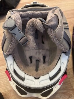 Dívčí výbava na snowboard nebo lyže - 4