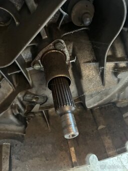 Manuální převodovka AUDI S8 4D2 Quattro - 4