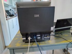 22'' CRT monitor IBM ThinkVision C220p - 4