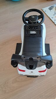 Auto odrážedlo s vodící tyčí - 4