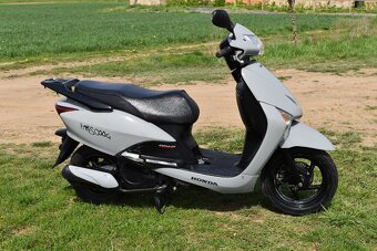 Honda Lead 110 - 4