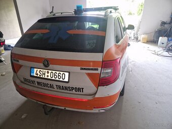 Superb laurin a clement ,panorama2.0 125 kw.dsg - 4