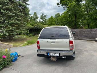 Toyota Hilux 3.0 4x4 manuál - 4
