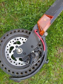 Elektrokoloběžka Wingoo M12 - 4