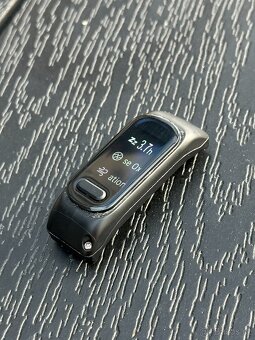 Chytrý náramek GARMIN Vivosmart 5 černý - 4