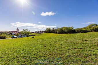 Prodej věhlasné nemovitosti Malovaného sklepa v Šatově, mezi - 4