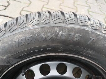 DVĚ ZIMNÍ KOLA ŠKODA.,. VW.,. 195/65/15 JAKO NOVÁ - 4