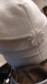 Dámská čepice zn. Kamea bílá - 4