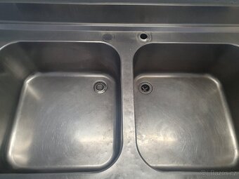 Nerezový dvoudřez - 4