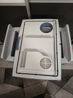 autochladnička Mobicool W35 - 4