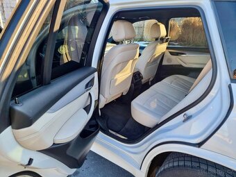 BMW X5 3.0d M-paket - 4