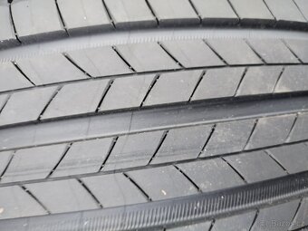225/45/19 letni pneu MICHELIN 225/45 R19 - 4