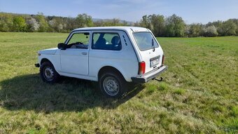 Lada Niva 1.7 s pohonem 4x4 z roku 2012 - 4
