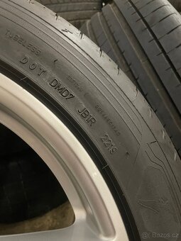 Zánovní letní sada 19”, Porsche Panamera 970 - 4