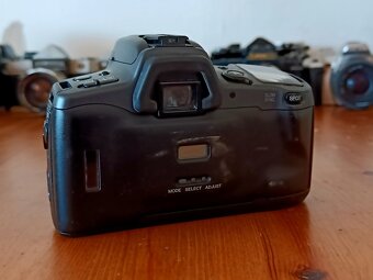 MINOLTA 303si super (Tamron AF 24-70mm) - 1990 - 4