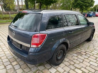 Opel Astra 1 6i benzín kombi - 4