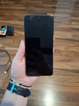 Samsung galaxy s21 fe - 4