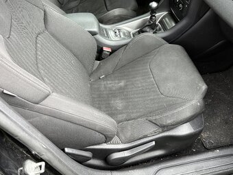 Citroën C5, 2.0HDi 16V - na servis / díly - 4