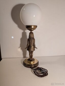 mosazná stará lampa figurální lampička stínidlo bílá koule - 4