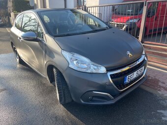 Peugeot 208 1,2.61kw. Rok výroby 2016Najeto 73800km - 4