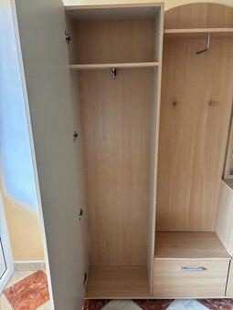 Předsíňová stěna se zrcadlem - 4