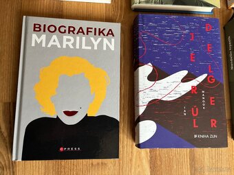 LEVNĚ_Knihy kupované nové, NOVÉ, vhodné jako dárek - 4