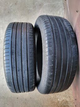 Pneu Michelin 235/60 R 18 - 4