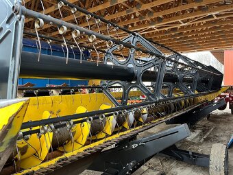 Kombajnová lišta New Holland Varifeed 7,3 m - 4