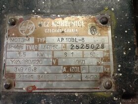 Elektromotor s převodovkou - 4