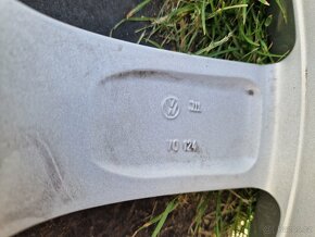 Prodám originální disky,kola VW - 4