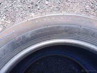 K prodeji 2 ks zimních pneu rozměr 205/60 R 16 - 4