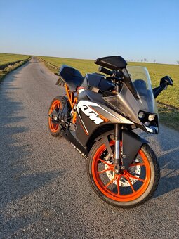 KTM RC 125 r. 2015 - 4