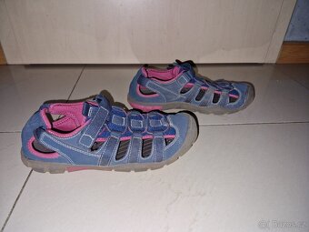 Sandály a tenisky Puma vel. 38 a 38,5 - 4