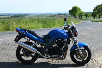 Prodám KAWASAKI ZR7 na A2, od 18 let - 4