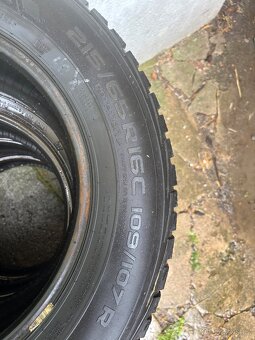 Nokian 215/65r16 C M+S celoroční - 4