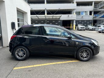 Opel Corsa 1.4 , 64kW (2011) – edice 111 let Opel - 4