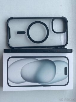 iPhone 15 - 128. GB, Černý (Black) - 4