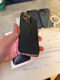 iPhone 15 Pro 256 GB – modrý titan, perfektní stav - 4