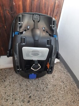 Vajičko autosedačka. - 4