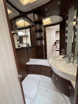 Prodám karavan HOBBY 560C - 4