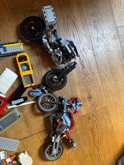 Lego technik motorky + ostatní - 4