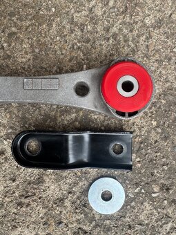 Zavěšení motoru golf 4 - 4