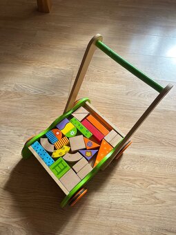 Vozík (chodítko) s kostkama - 4