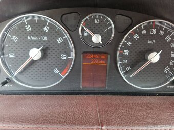 Peugeot 407 Coupe - 4