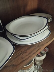 Porcelánový talíře zdobené pravím zlatem - 4